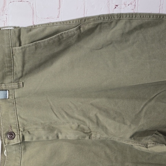 Magellan Outdoors Flat Front Olive Green Mens Size 42 - Picture 3 of 14